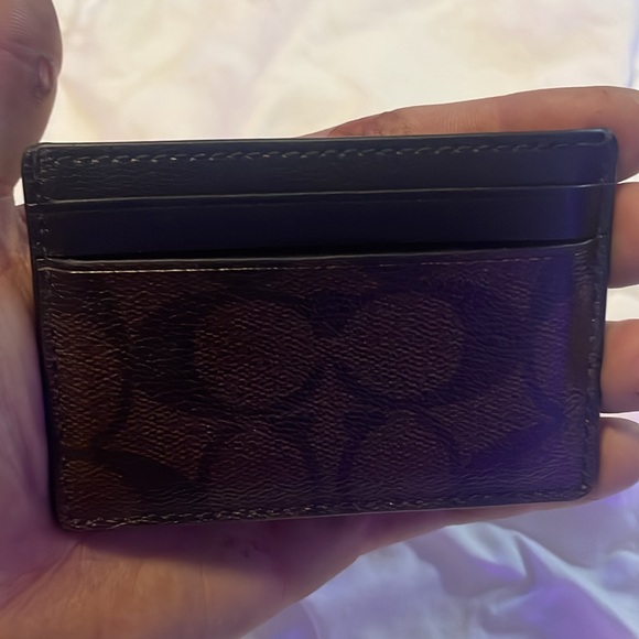 Coach, New York signature card case - Picture 2 of 4